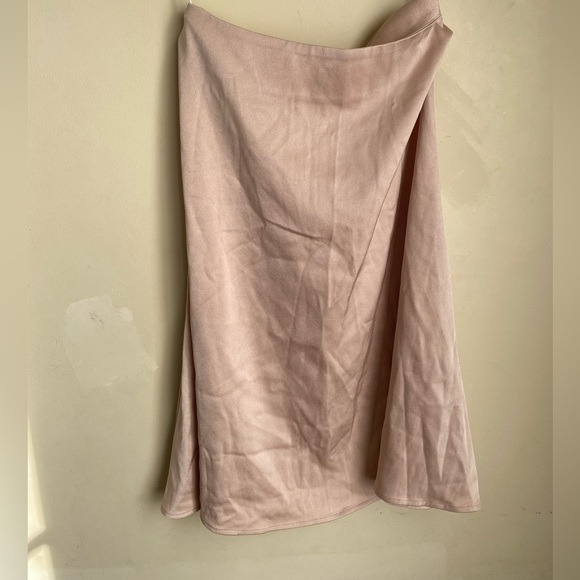 Babaton Dresses & Skirts - Babaton slip skirt